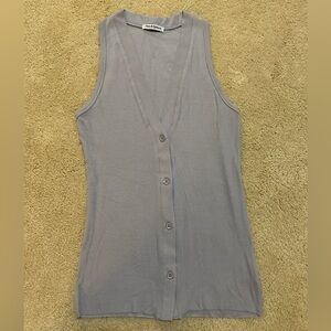 Theo & Spence button up v-neck tank, light purple, size S